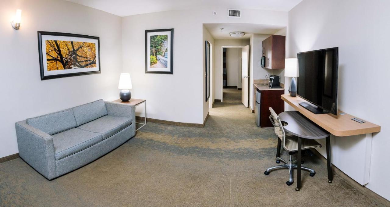 Holiday Inn Hotel & Suites Stockbridge-Atlanta I-75 By Ihg Esterno foto