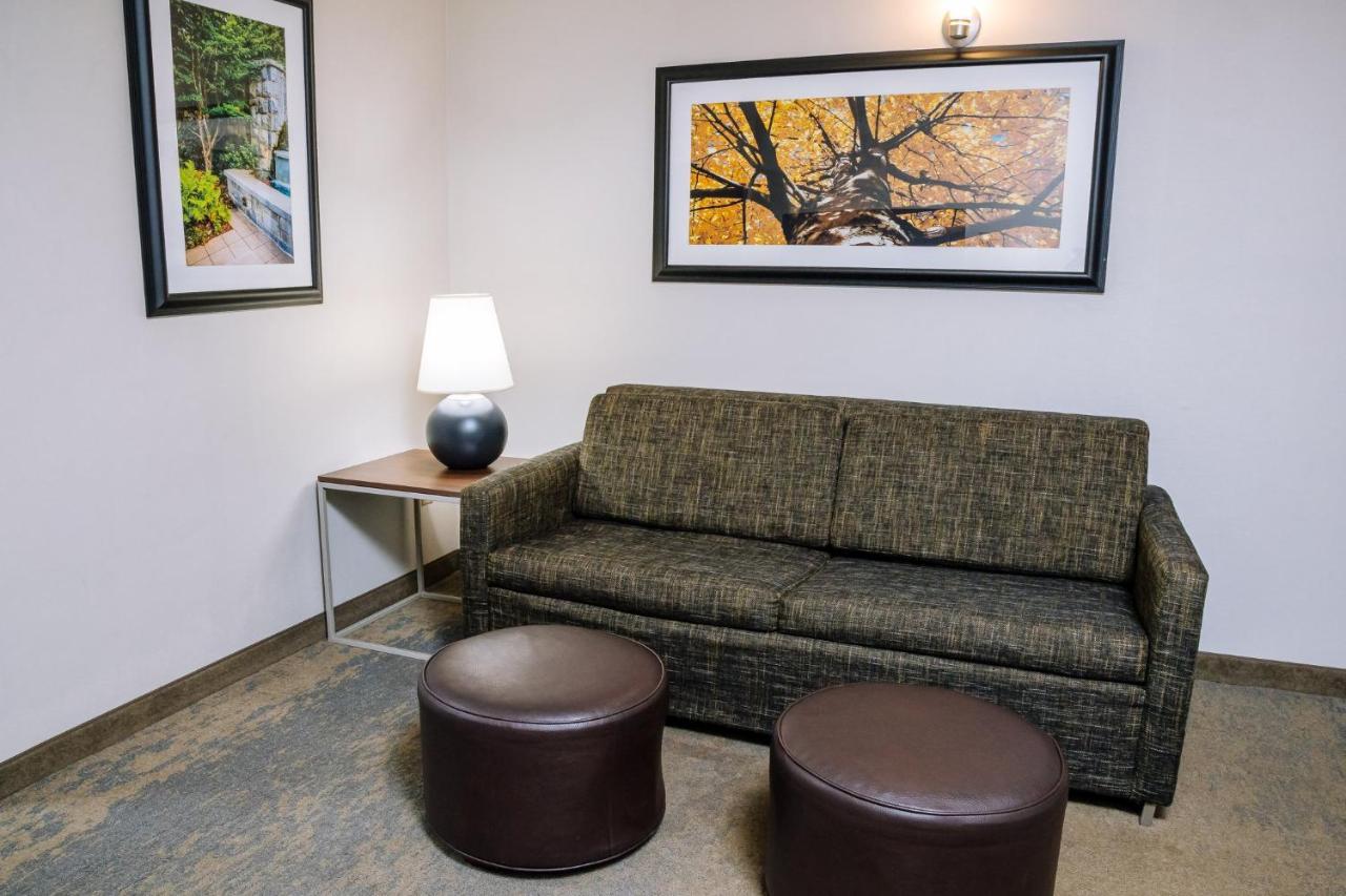 Holiday Inn Hotel & Suites Stockbridge-Atlanta I-75 By Ihg Esterno foto